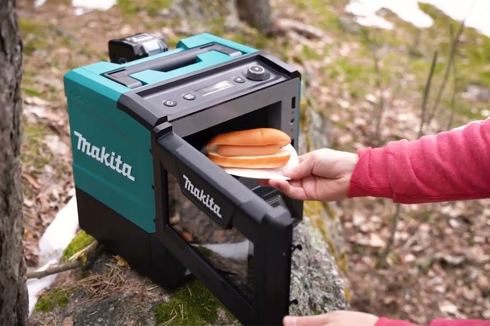 Makita Portable Cordless Microwave